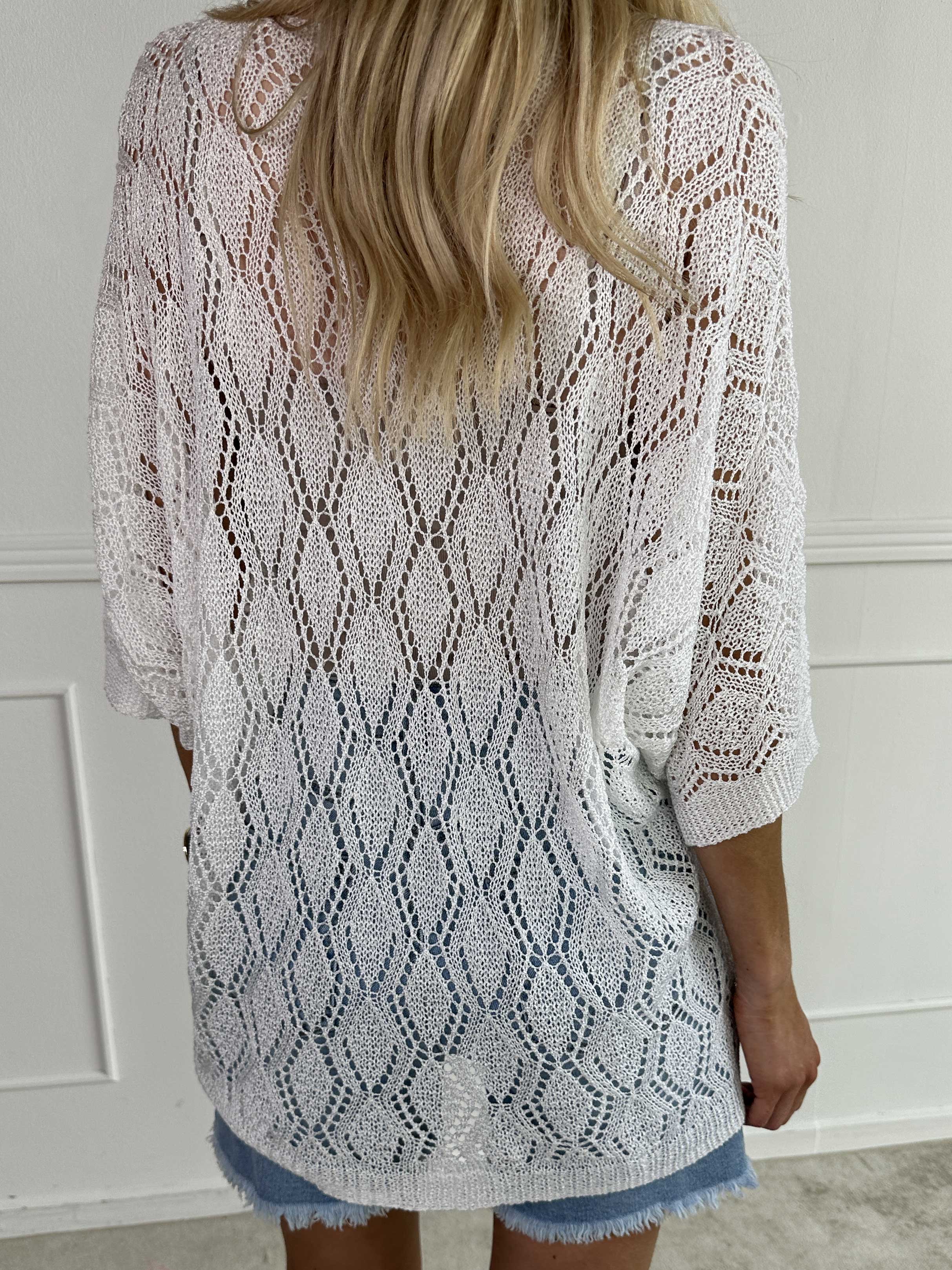 Deisy - Sød tunika i strikket hulmønster